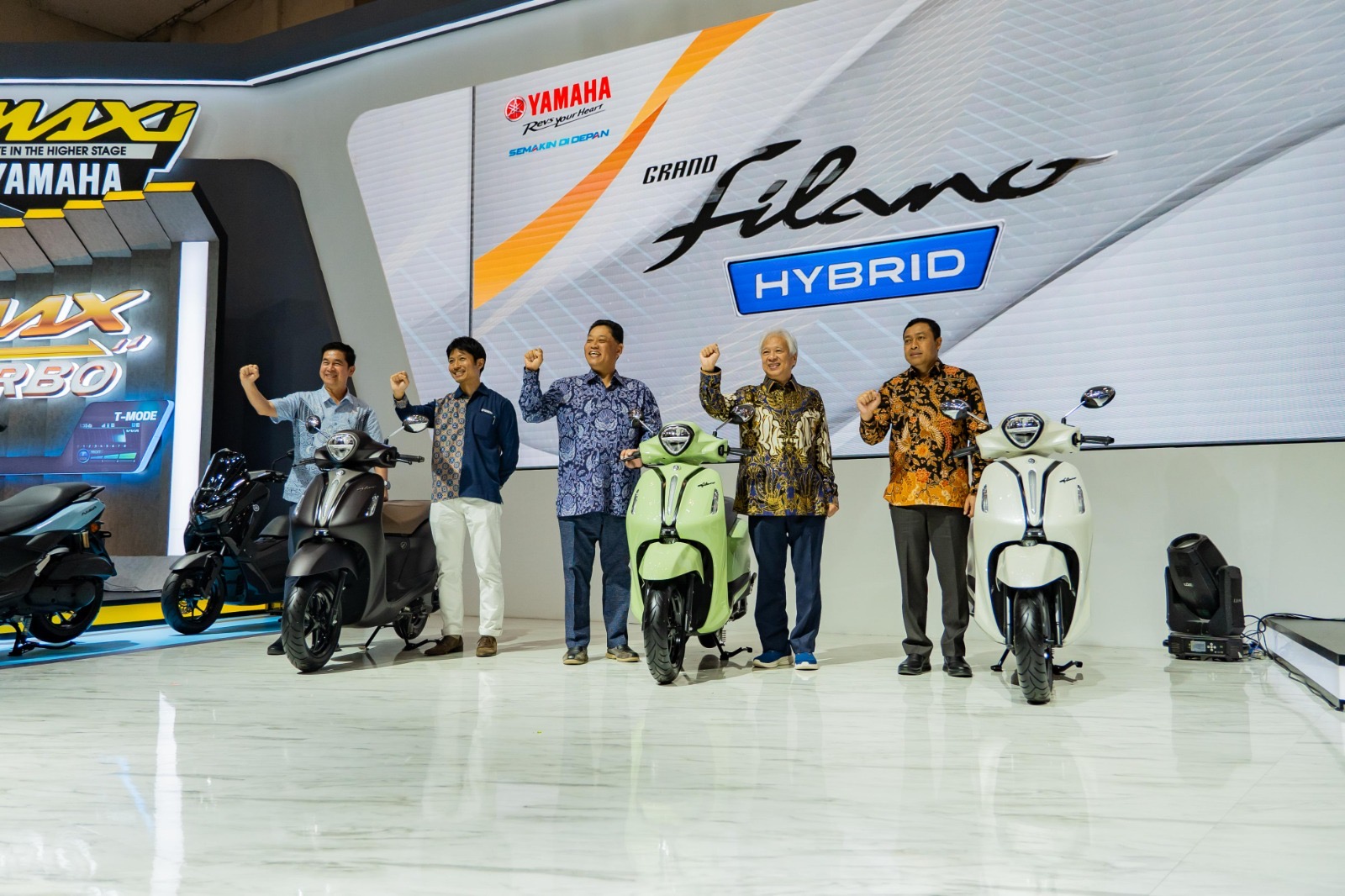 Tampil Semakin Berkelas, Grand Filano Hybrid Hadir dengan Warna Baru