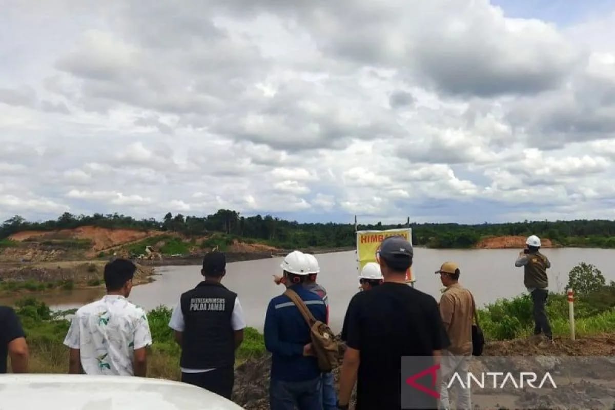 Polda Jambi Cek Lobang Bekas Tambang Batu Bara di Batanghari