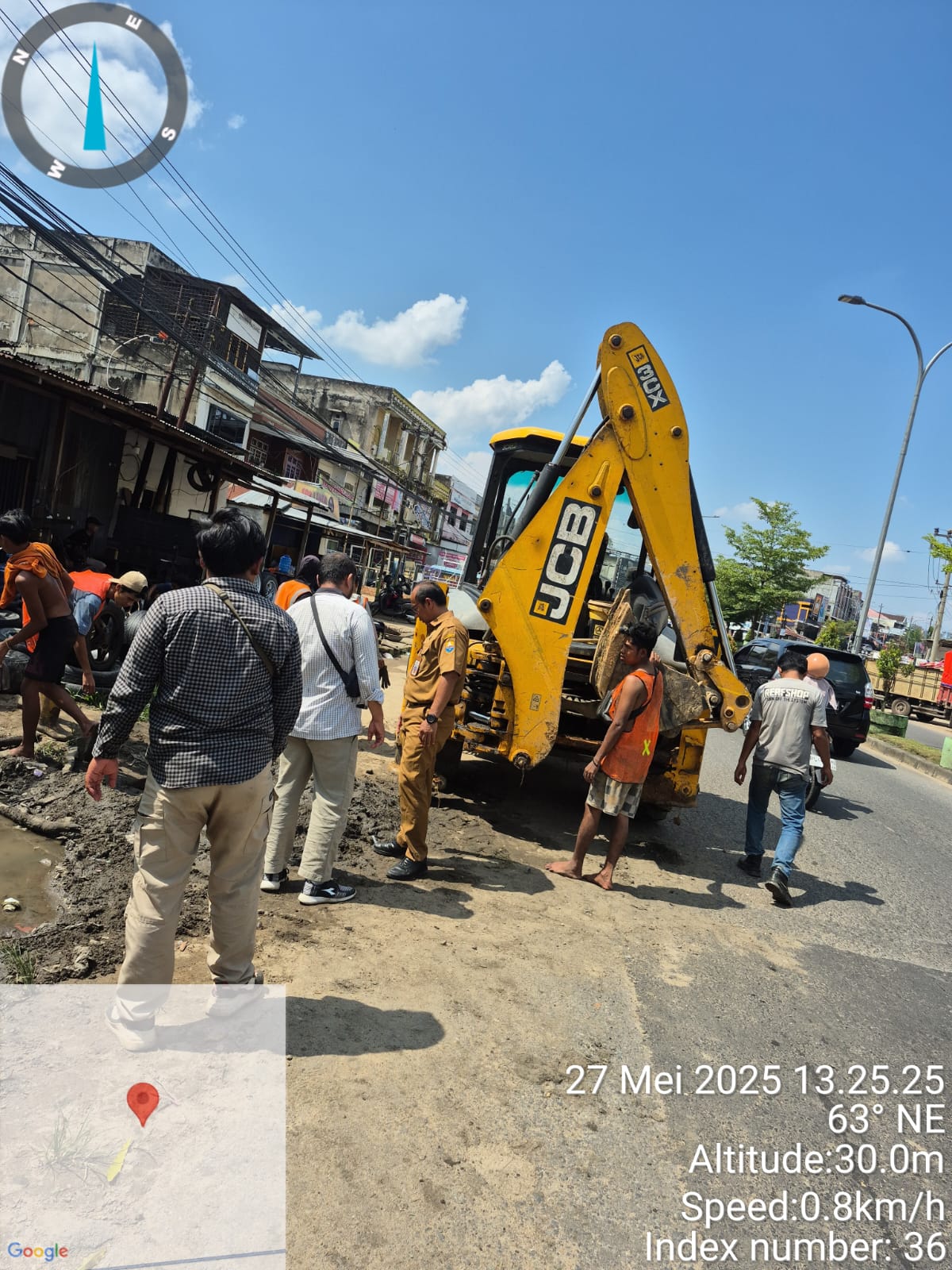 Dinas PUPR Provinsi Jambi Tangani Saluran Drainase Sejumlah Ruas Jalan di Kota Jambi