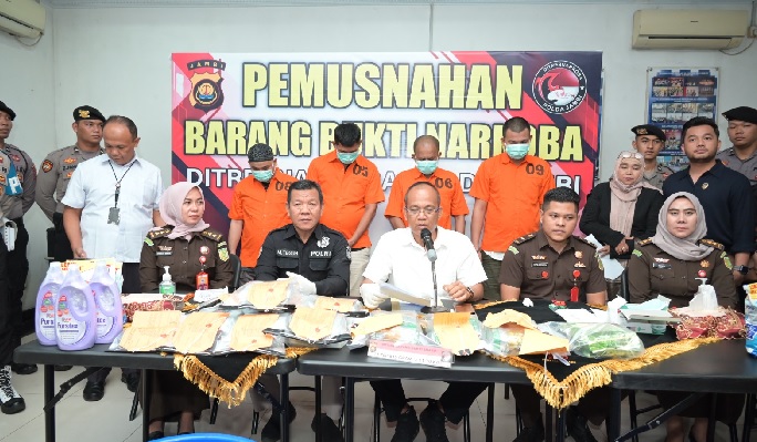 Ditresnarkoba Polda Jambi Musnahkan 11 KG Sabu