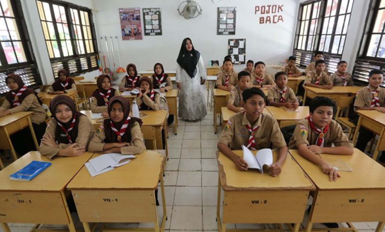 Guru PPPK Bisa Mengajar di Sekolah Swasta