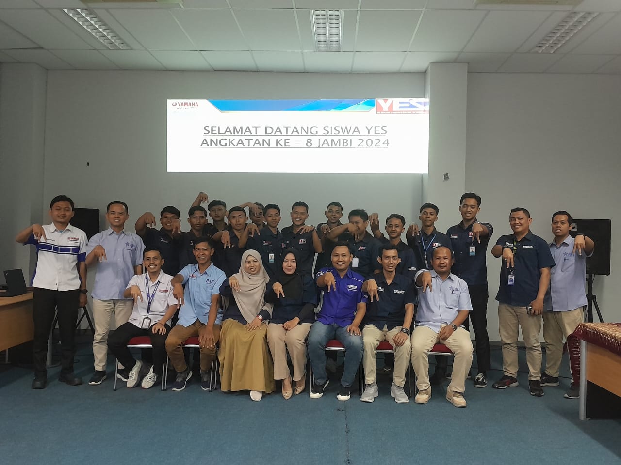 Baru Jadi Alumni Program YES Angkatan - 8, Para Siswa Ini Langsung di Terima Pada Dealer Resmi Yamaha