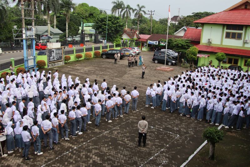 Polresta Jambi Edukasi Pelajar Antisipasi Pengaruh Geng Motor