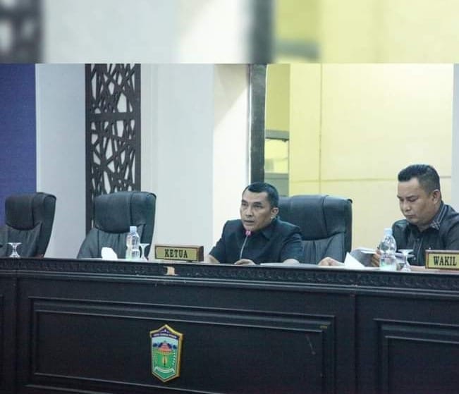 Ketua DPRD Sungai Penuh Lendra Wijaya Pimpin Rapat KUA-PPAS Untuk Anggaran 2025