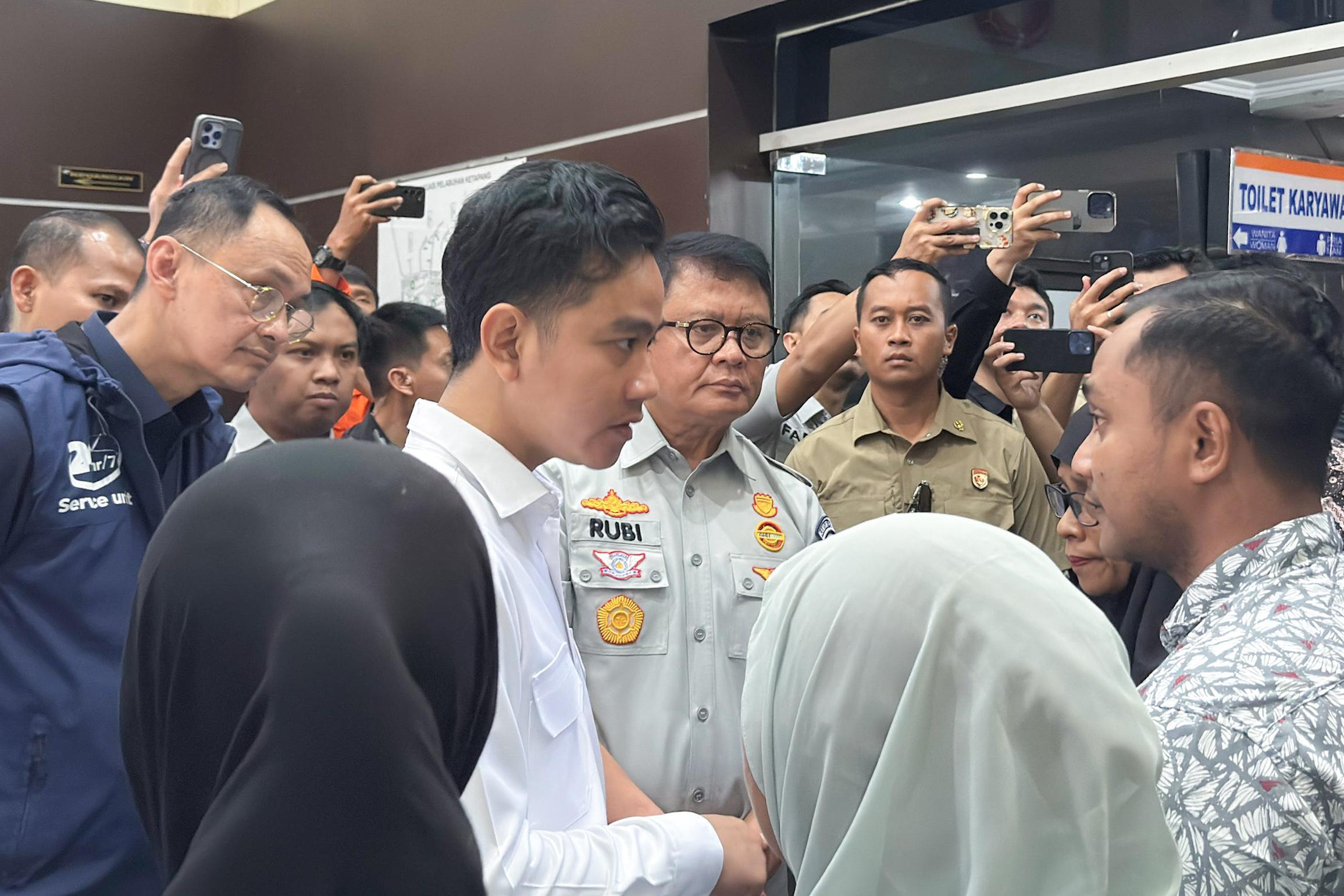Jasa Raharja Dampingi Wapres Gibran Tinjau Penanganan Korban Kecelakaan KM Tunu Pratama Jaya