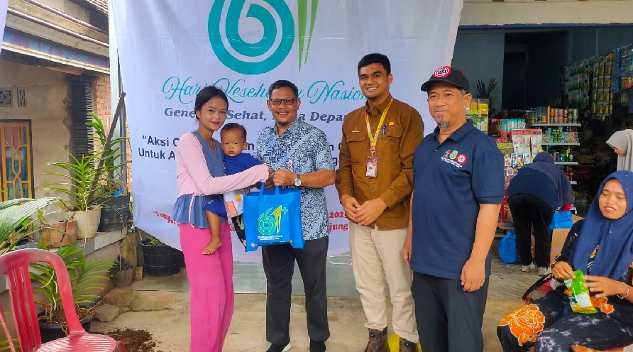 Bantu Penanganan Stunting di Tanjab Timur, SKK Migas PetroChina Gelar Centang Seganting dan Serahkan Bantuan