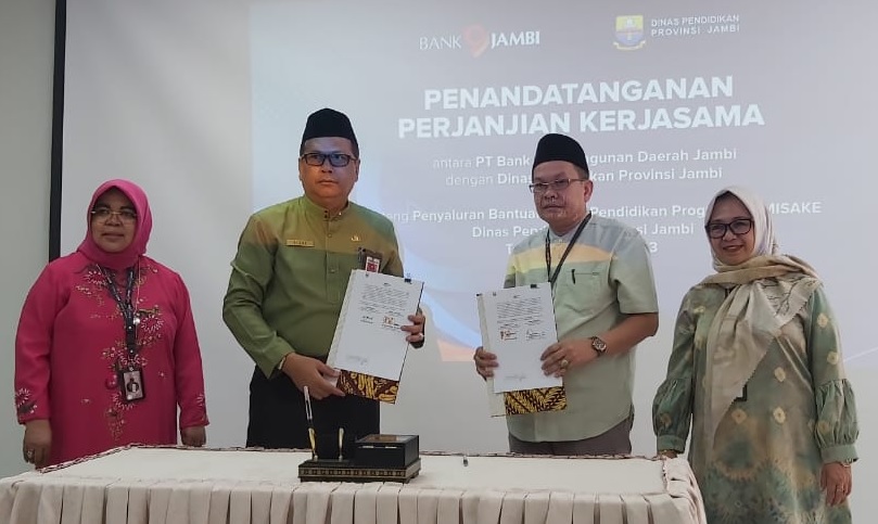 Kadisdik Syamsurizal MoU dengan Bank 9 Jambi Terkait Penyaluran Bantuan Biaya Pendidikan Program Dumisake 2023