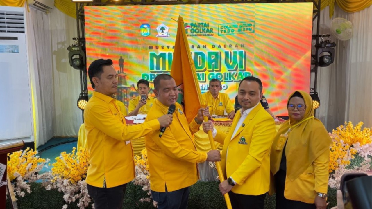 Terpilih Aklamasi, Khalis Mustiko Pimpin Golkar Tebo