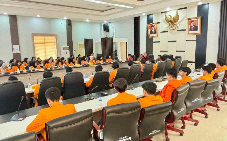 84 Mahasiswa Fakultas Hukum Unja Kuliah Umum Bersama Ketua DPRD Provinsi Jambi