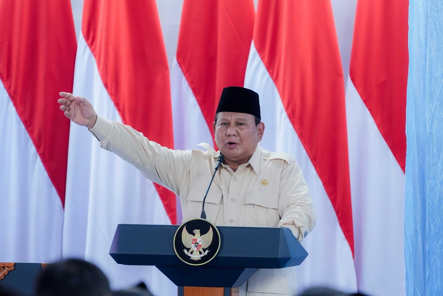 Gaya Komando Prabowo: Antara Ketegasan dan Ruang Demokratis