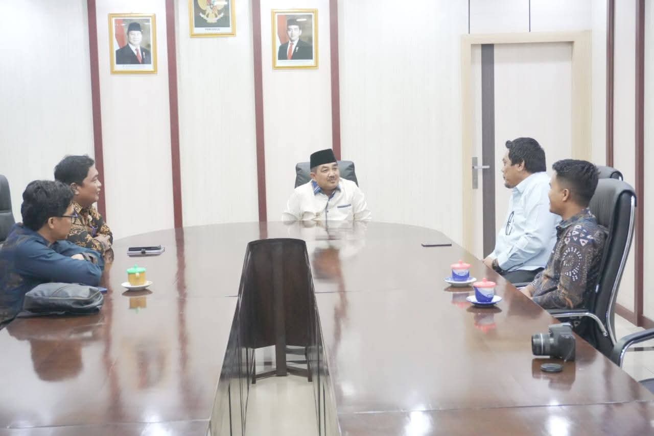 Bupati Tanjab Barat Sambut Silaturahmi KPID Jambi