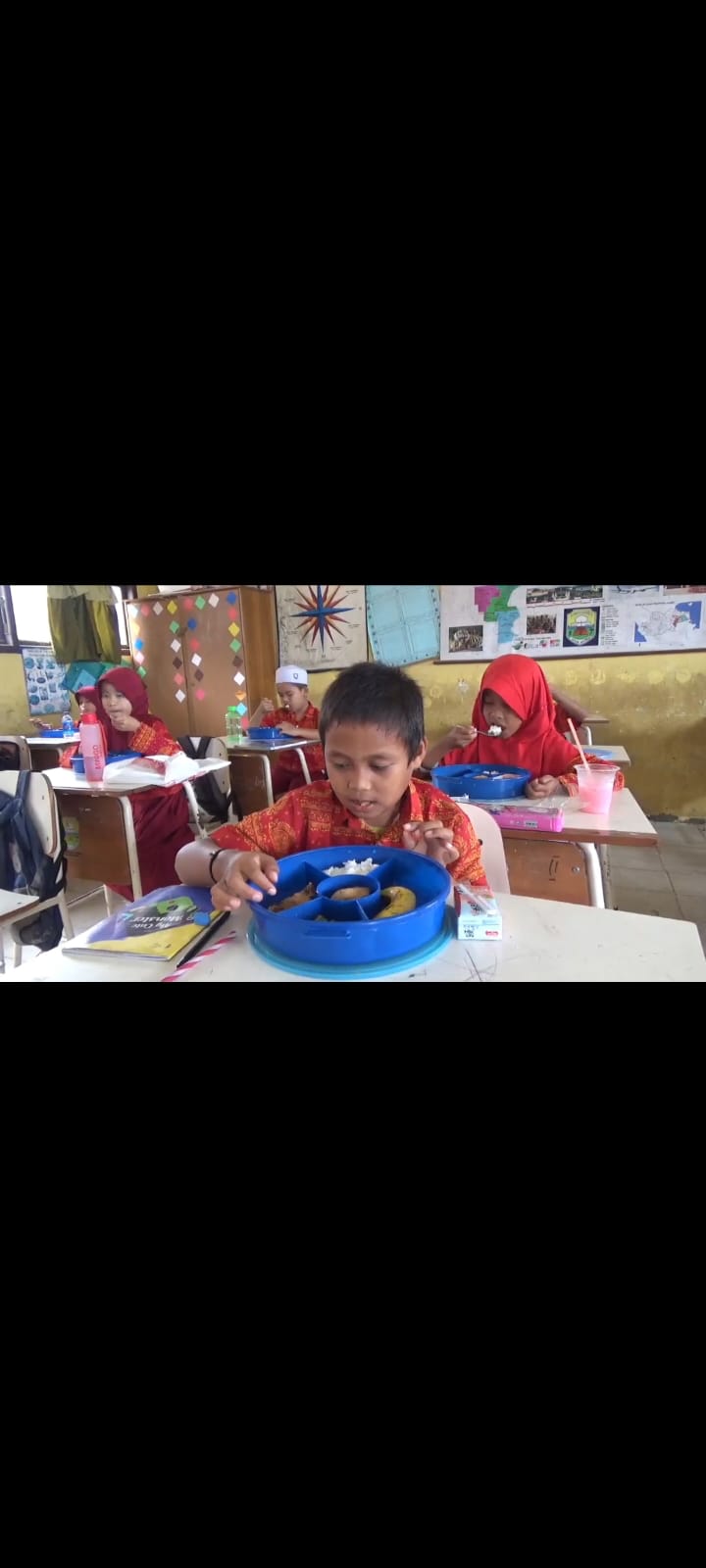 Ribuan Anak Sekolah Nikmati Program MBG