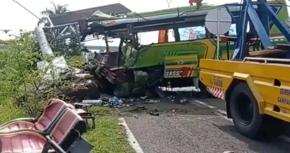 Ini Fakta Baru Kecelakaan Bus Maut di Mojokerto yang Tewaskan 15 Orang