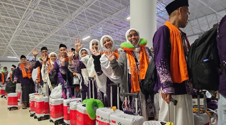 Alhamdulillah, Kloter SUB 01 Pulang Perdana ke Tanah Air, Berikut Kesan Para Jemaah Haji