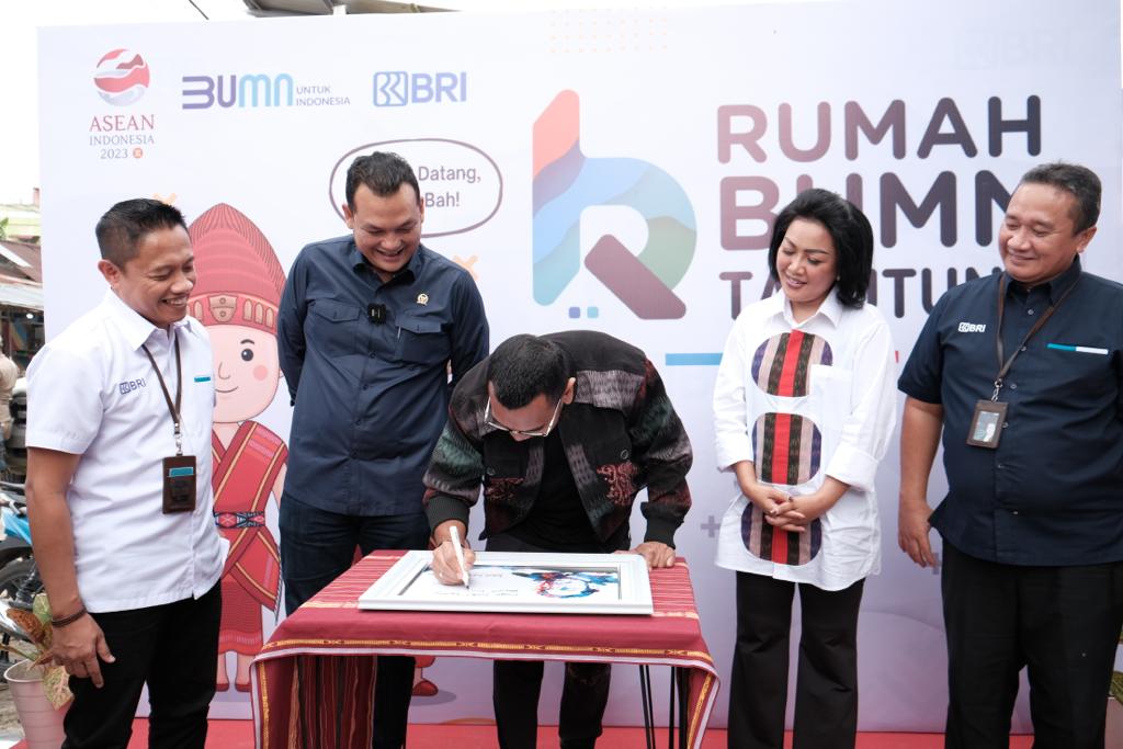 Rumah BUMN Tarutung Diresmikan, Kementerian BUMN dan BRI Perkuat UMKM Lokal