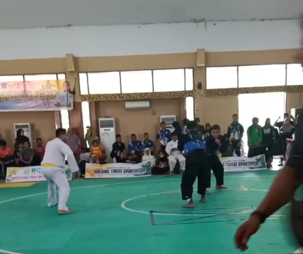 Jari Kiri Patah Sebelum Tanding, Hendri Atlet Silat Kerinci Mampu Raih Emas Porprov Jambi