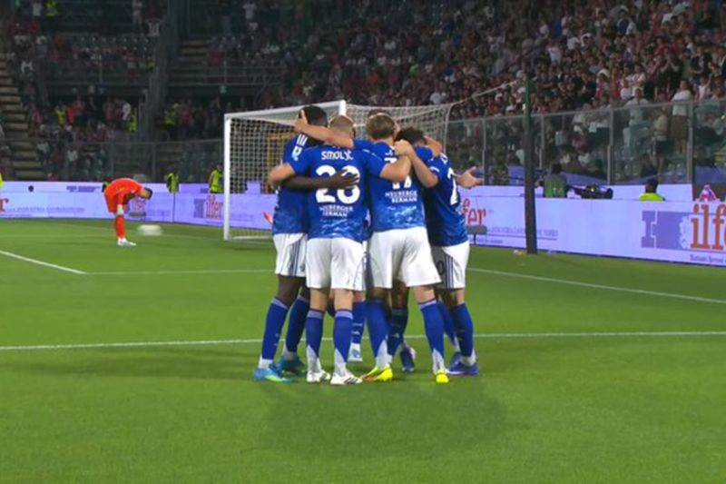 Bantai Cremonese 4-1, Como 1907 Lolos Liga Champions