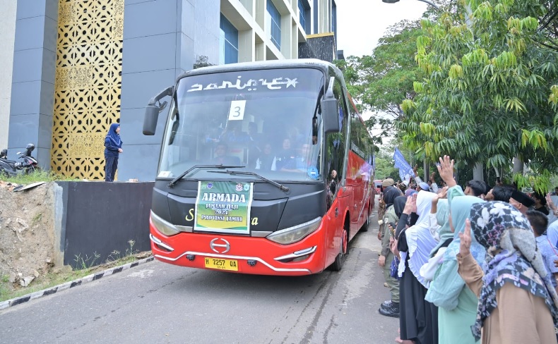 Ingatkan JCH Tentang Kesehatan, Pemkot Jambi Lepas JCH Kloter 22