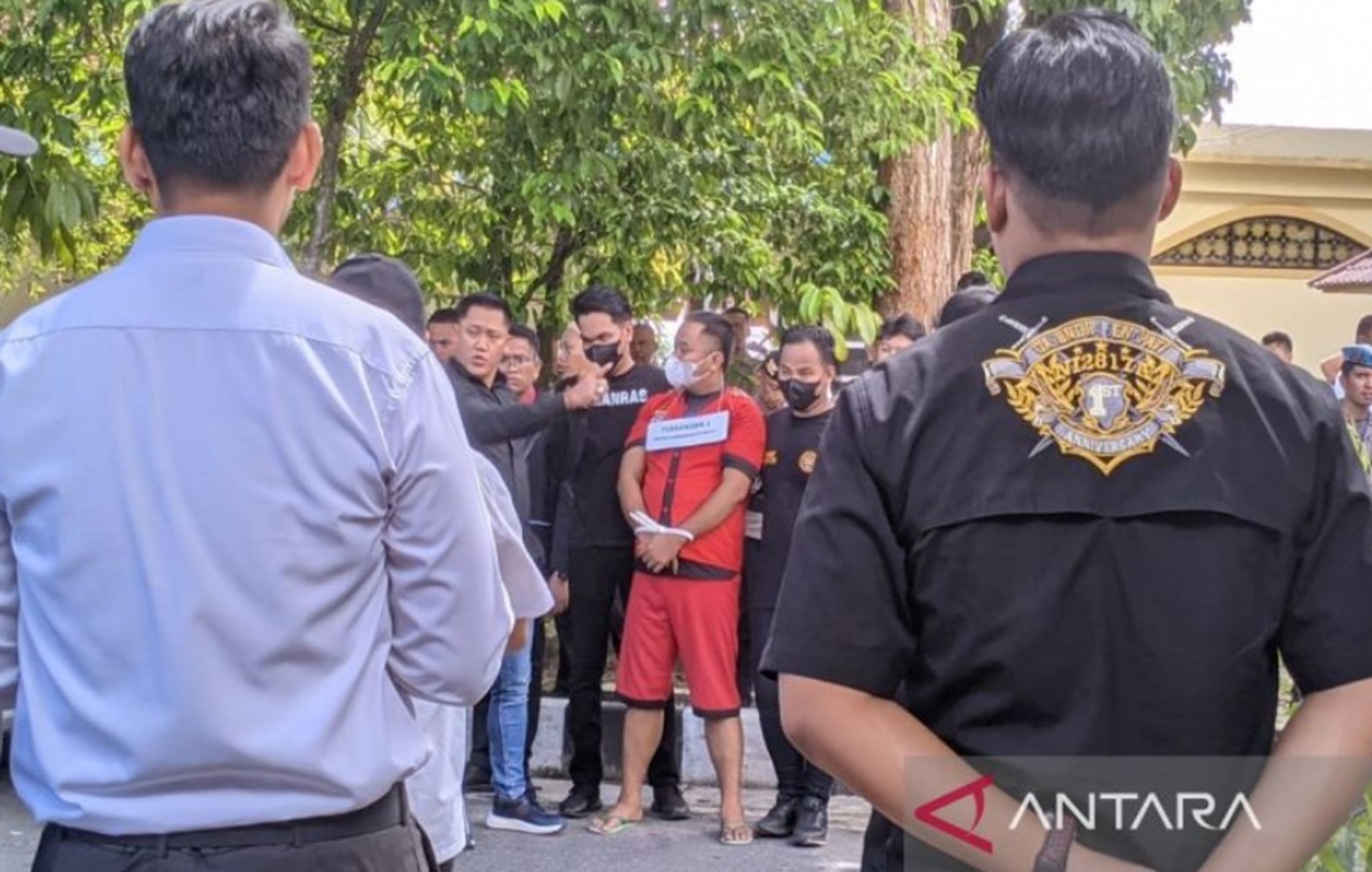 Dor! Oknum Polisi Tembak Sopir Ekspedisi dengan Dua Peluru