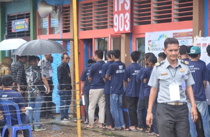 Ribuan Napi di Lapas Jambi Ikuti Pencoblosan di Dalam Lapas