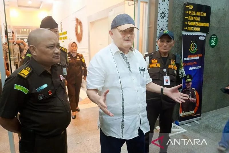 Kejati Sumsel Tetapkan Alex Noerdin Tersangka Korupsi Pasar Cinde