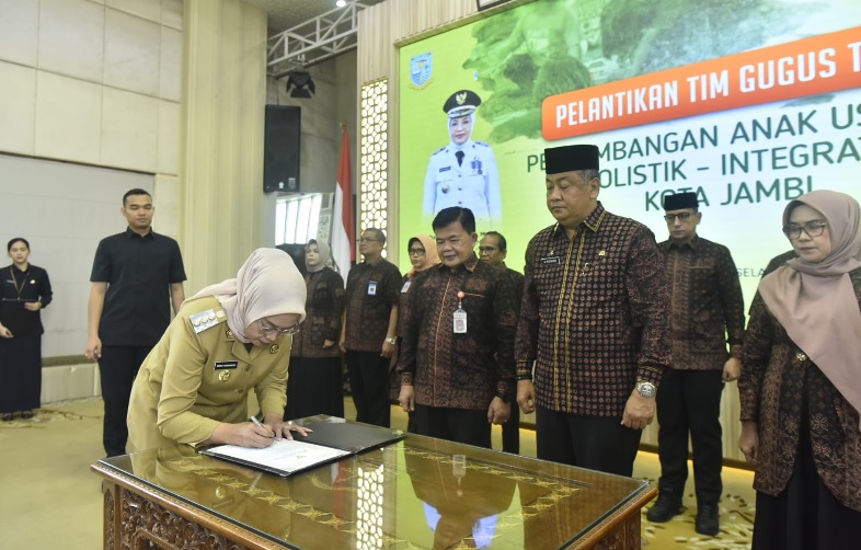 Lantik Gugus Tugas PAUD-HI Kota Jambi, Ini Pesan Pj Wali Kota 