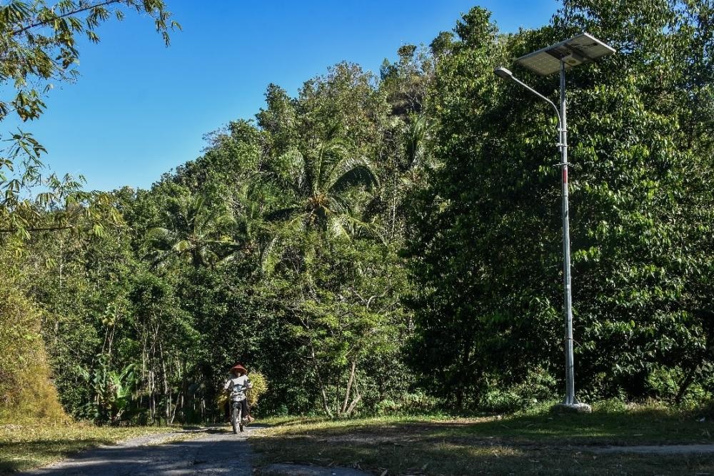 135 PJU TS Berbasis Energi Bersih Terangi Wilayah Gunung Kidul