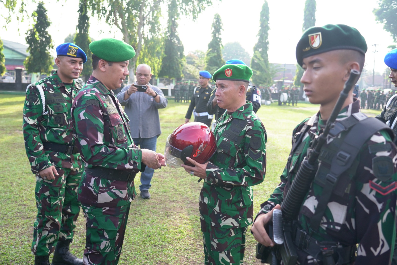 Upacara di Makorem 042/Gapu Diwarnai Aksi Peduli Keselamatan Berkendara