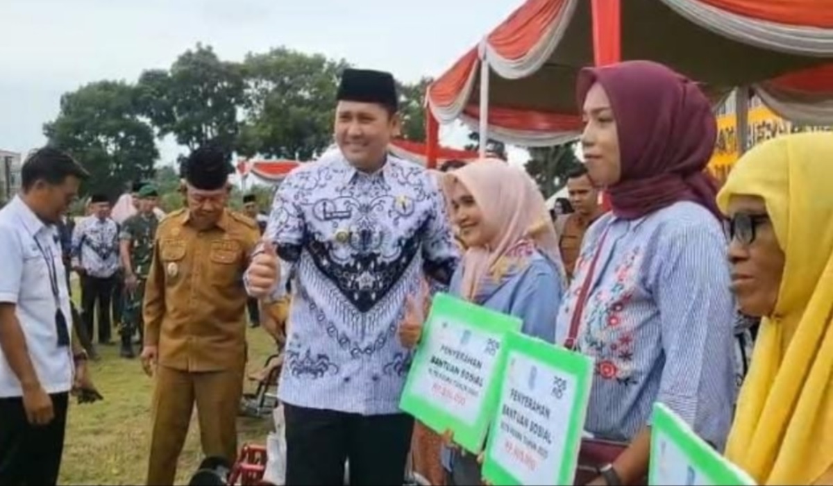 HGN ke-80 di Merangin Banjir Penghargaan, Beasiswa, hingga Peluncuran Kursus Bahasa Asing Gratis