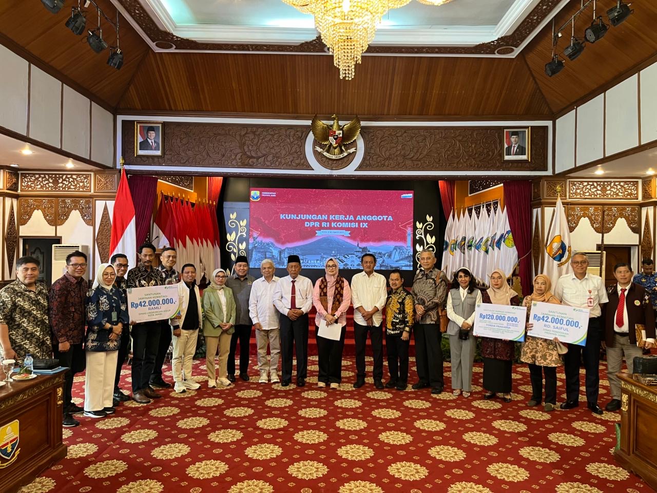 Komisi IX DPR RI Kunker ke Jambi, Bahas Penguatan Regulasi Perlindungan Pekerja Rentan