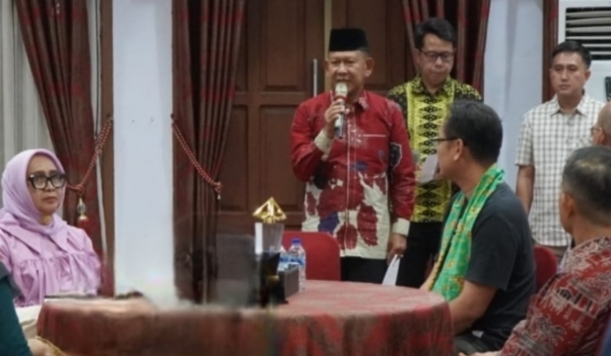 Bupati M. Syukur Sambut Delegasi Ilmuan Internasional