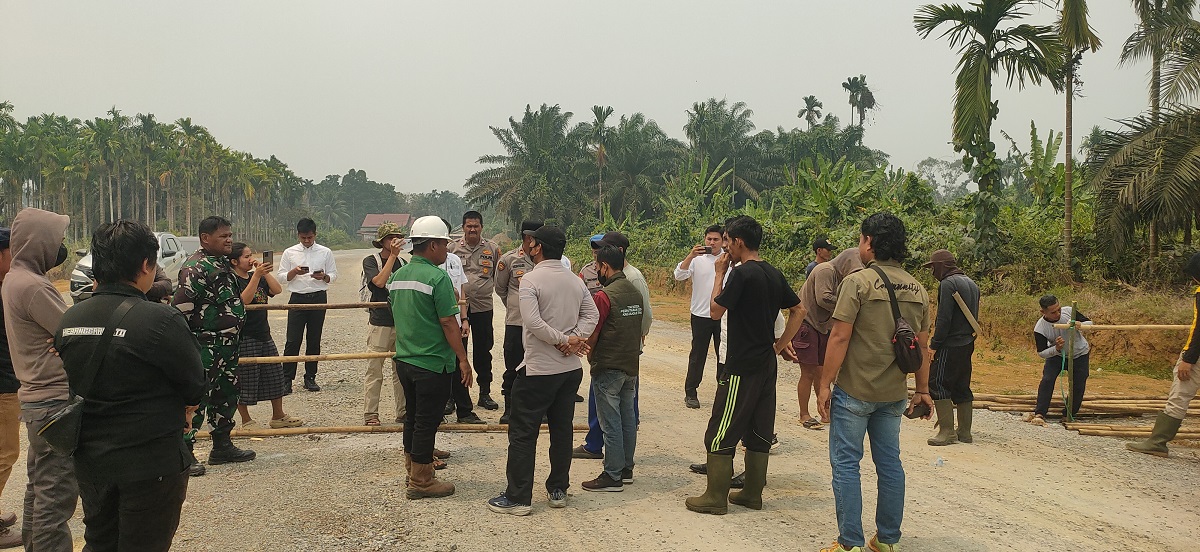 Sengketa Lahan 3,5 Hektare Memanas, Warga Blokir Akses Masuk PT. PAS di Parit Culum