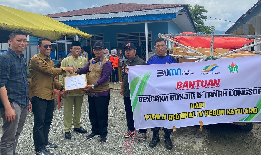 PTPN IV Regional 4, Bantu 300 Paket Sembako di Kerinci 