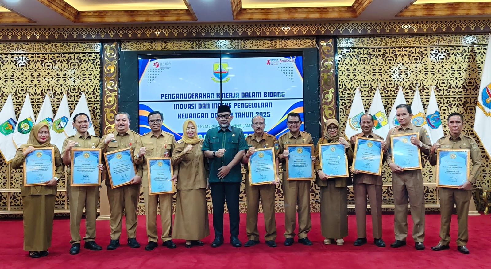 BRIDA Jambi Serahkan Anugerah Kinerja Inovasi-Indeks Pengelolaan Keuangan Daerah 2025, Ini OPD-Pemda Peraihnya