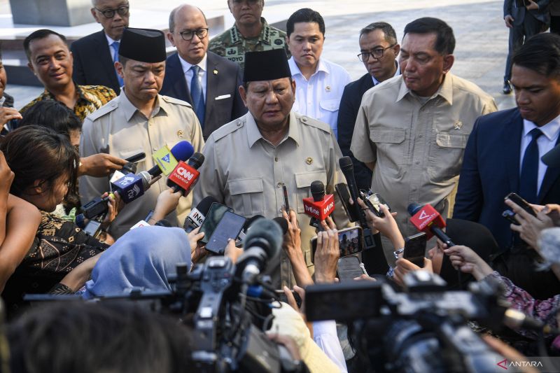 Prabowo Tugaskan Mendikti Saintek Perkuat SDM Berbasis Teknologi