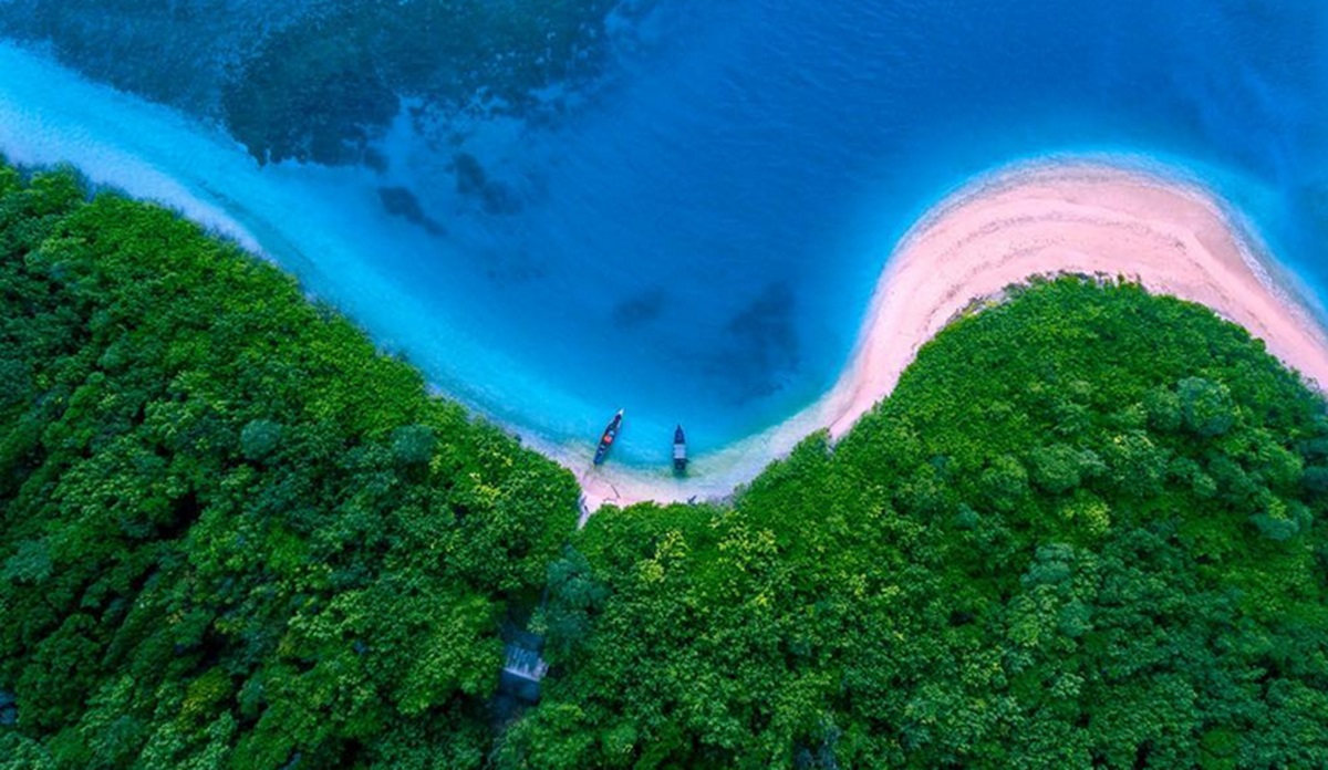 Gubernur Bengkulu Cegah Investor Buka Kebun di Pulau Enggano