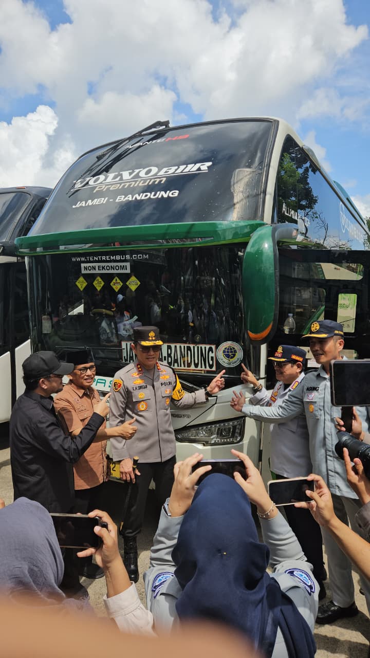Dukung Mudik Aman, Kepala Jasa Raharja Jambi Hadiri Pelepasan Program Mudik Presisi Bersama Kapolda
