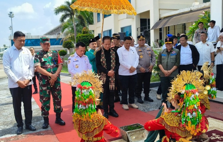 Bahas Karhutla : Menteri LH, Kepala BNPB Hingga Kepala BMKG Rapat di Jambi Hari Ini
