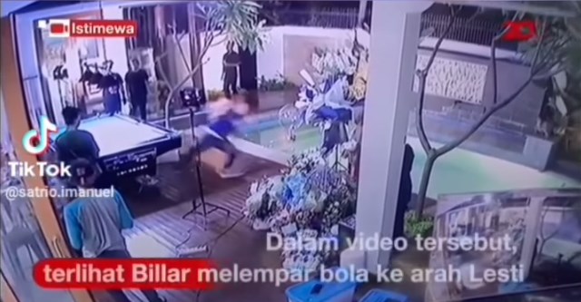 Video Billar Lempar Bola Biliar ke Lesti Beredar. Netizen : Untung Kepeleset   