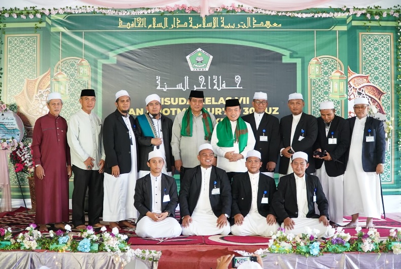 Gubernur Al Haris : Kehadiran Ponpes Sangat Membantu Pemerintah