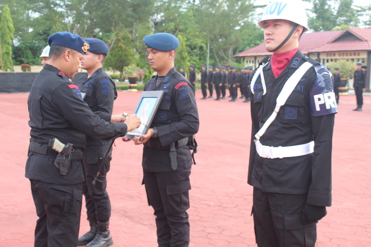 Dua Personel Brimob Polda Jambi  Disanksi PTDH