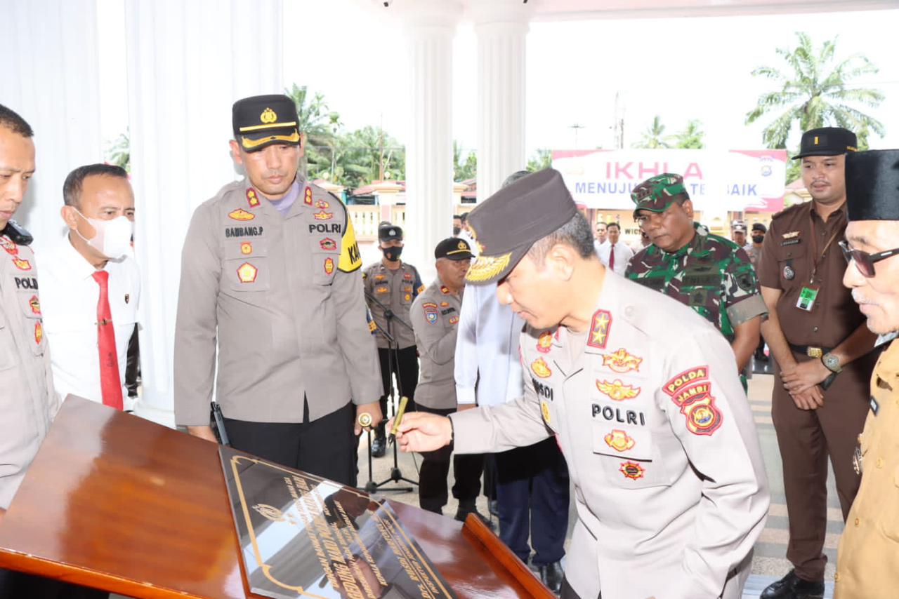 Kapolda Jambi Resmikan Gedung Polres Batanghari, Rusdi : Gedung Ini Dari Rakyat