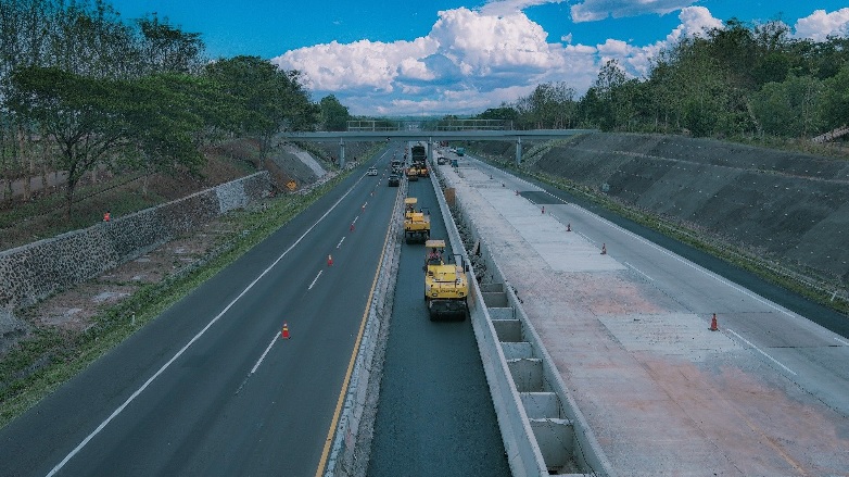 Target Kelar Desember 2024, Penambahan Lajur Ke-3 Jalan Tol Cipali 