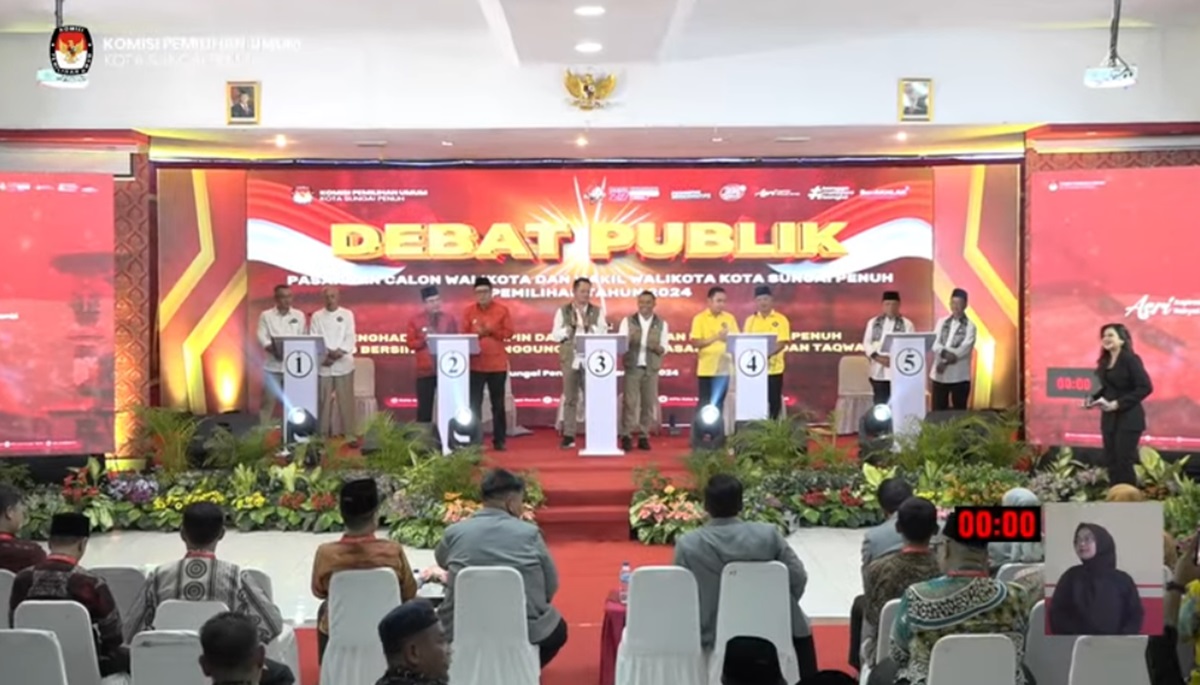 Meski Ada Eforia Tim Pendukung Namun Debat yang Digelar KPU Sungai Penuh Tetap Berlangsung Tertib dan Sukses