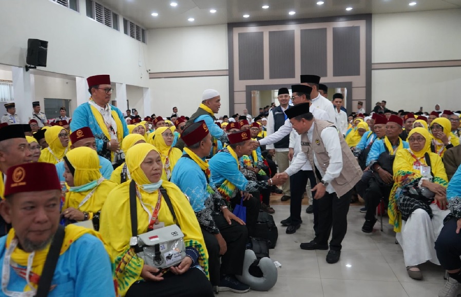 Gubernur Al Haris Lepas Kloter Perdana Keberangkatan Haji 2026 Provinsi Jambi