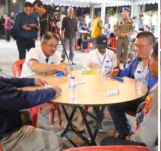 Meriahkan HUT RI dan Hari Jadi Kabupaten Tanjab Barat, Bupati Anwar Sadat Buka Turnamen Domino 2025