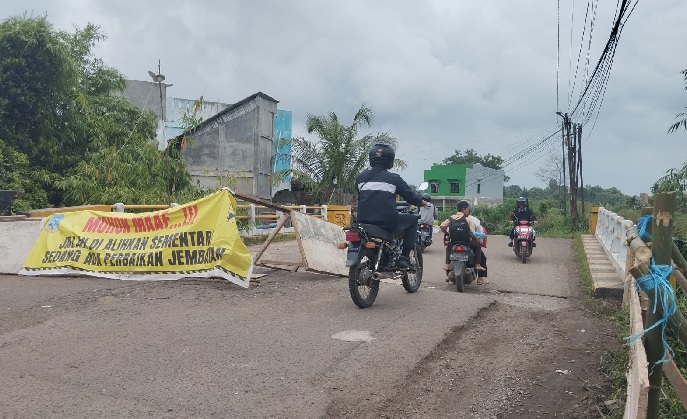 Kabar Baik! Jembatan yang Nyaris Roboh di Jalan Sari Bakti Kota Jambi Segera Dibangun Tahun Ini