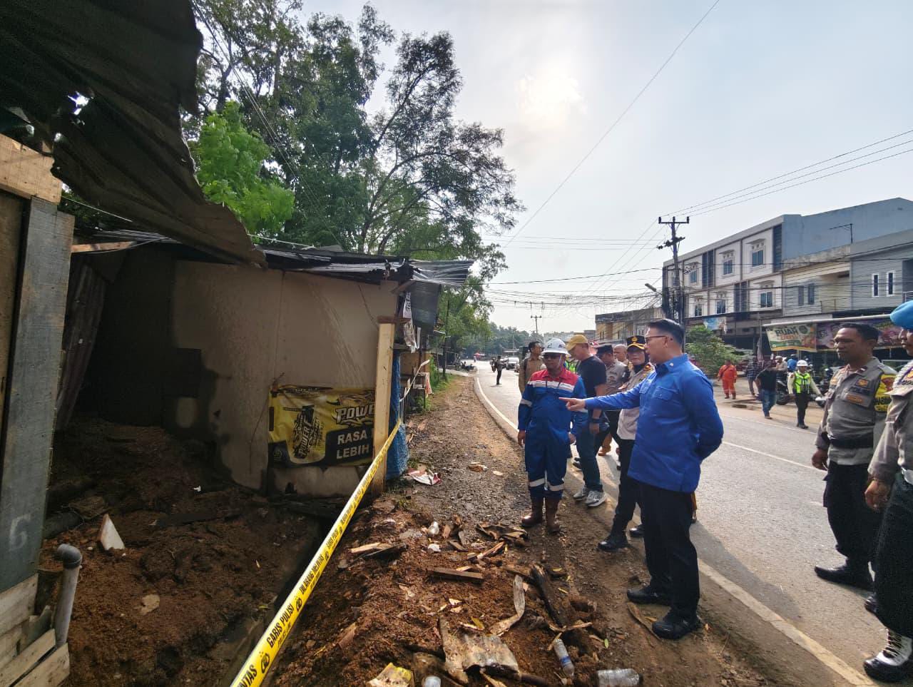 Anggota DPR RI Syarif Fasha Tinjau Langsung Lokasi Pencurian Minyak di Paal X Jambi, Ungkap Modus Baru