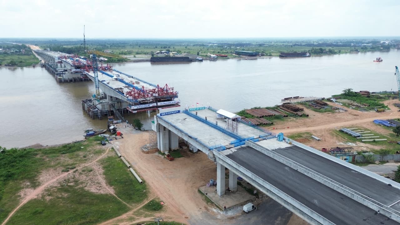 Progres Jalan Tol Palembang-Betung Capai 85,74%, HK Terapkan Metode Khusus di Sungai Musi