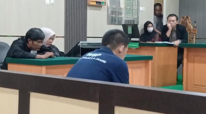 Soal Penetapan Status Tersangka Ko Apex,  Kuasa Hukum: Sampai Hari ini Beliau Masih Diperiksa Sebagai Saksi 